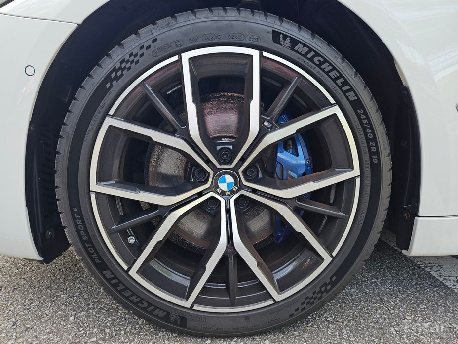 5 Series (G30) 530i xDrive M Sport 13