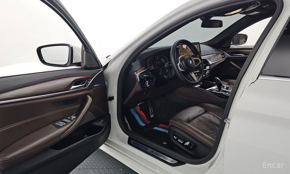 5 Series (G30) 530i xDrive M Sport 11