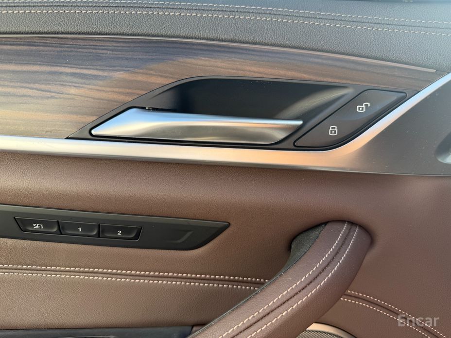 5 Series (G30) 540i xDrive M Sport 17