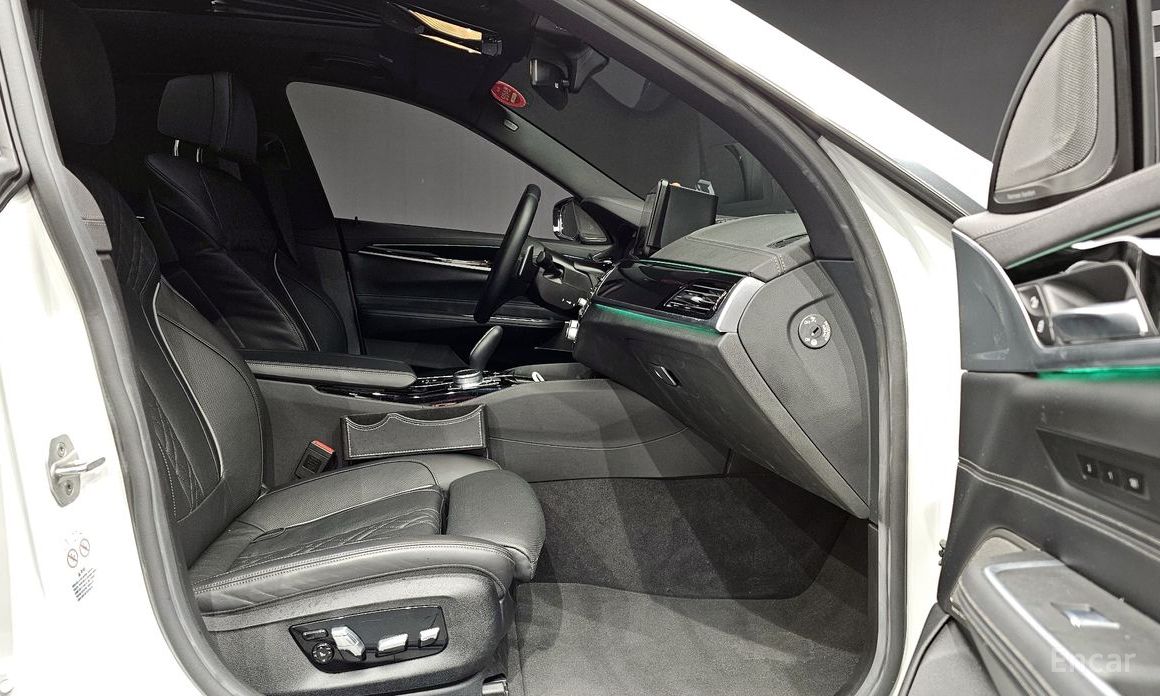 6 Series GT (G32) 630i xDrive M Sport 11