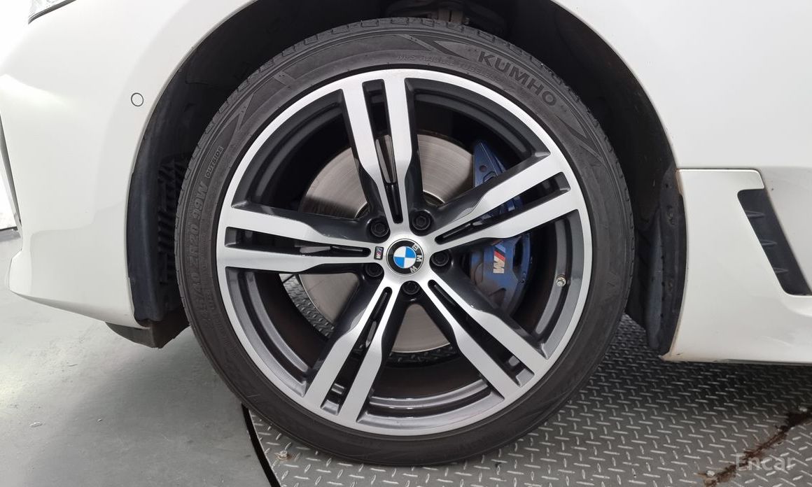 6 Series GT (G32) 640i xDrive M Sport 6
