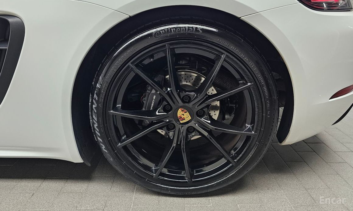 718 Cayman 2.0 6