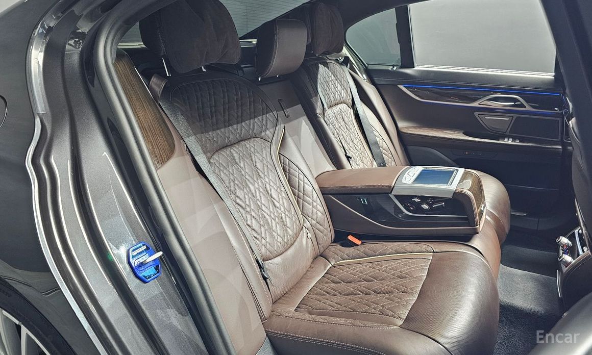 BMW 7 Series (G11)730d xDrive Design Pure Excellence №13