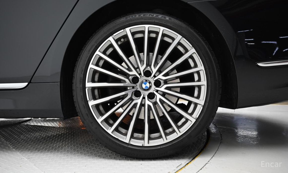 7 Series (G11)730d xDrive Design Pure Excellence 6