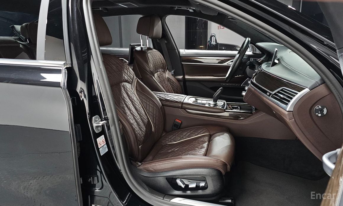 BMW 7 Series (G11)740Li xDrive Design Pure Excellence №10