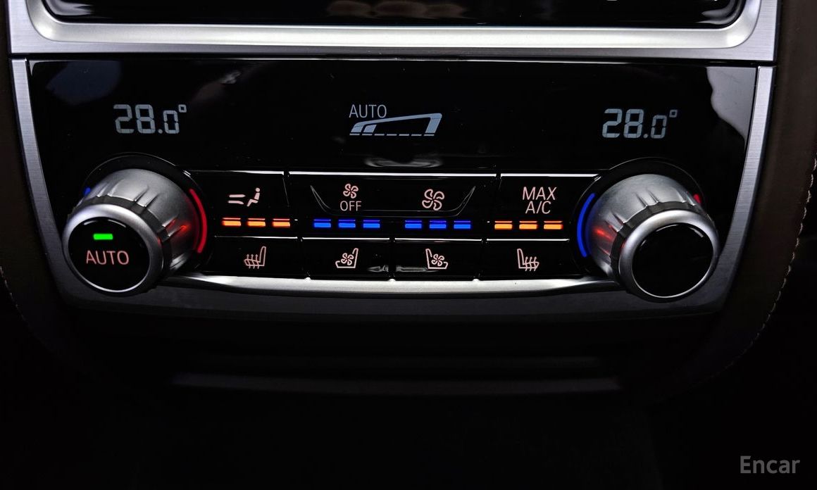 7 Series (G11)740i Design Pure Excellence 19