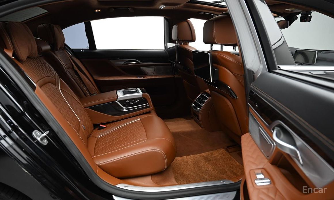 7 Series (G11)M760Li xDrive V12 Excellence 13
