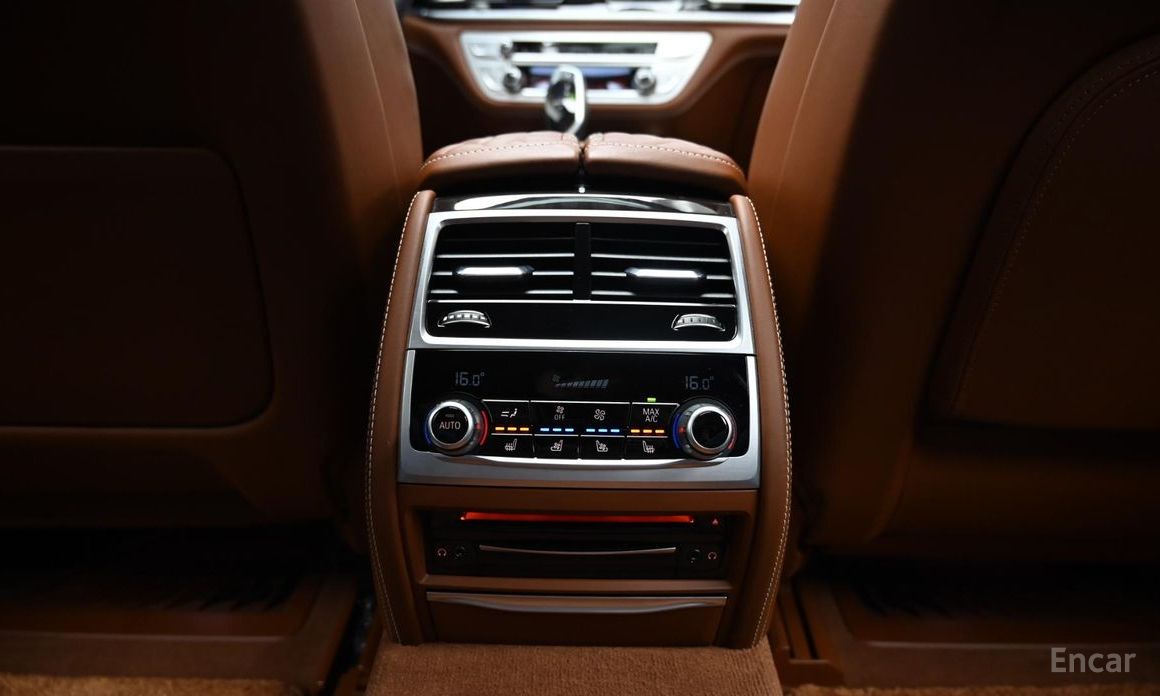 7 Series (G11)M760Li xDrive V12 Excellence 17