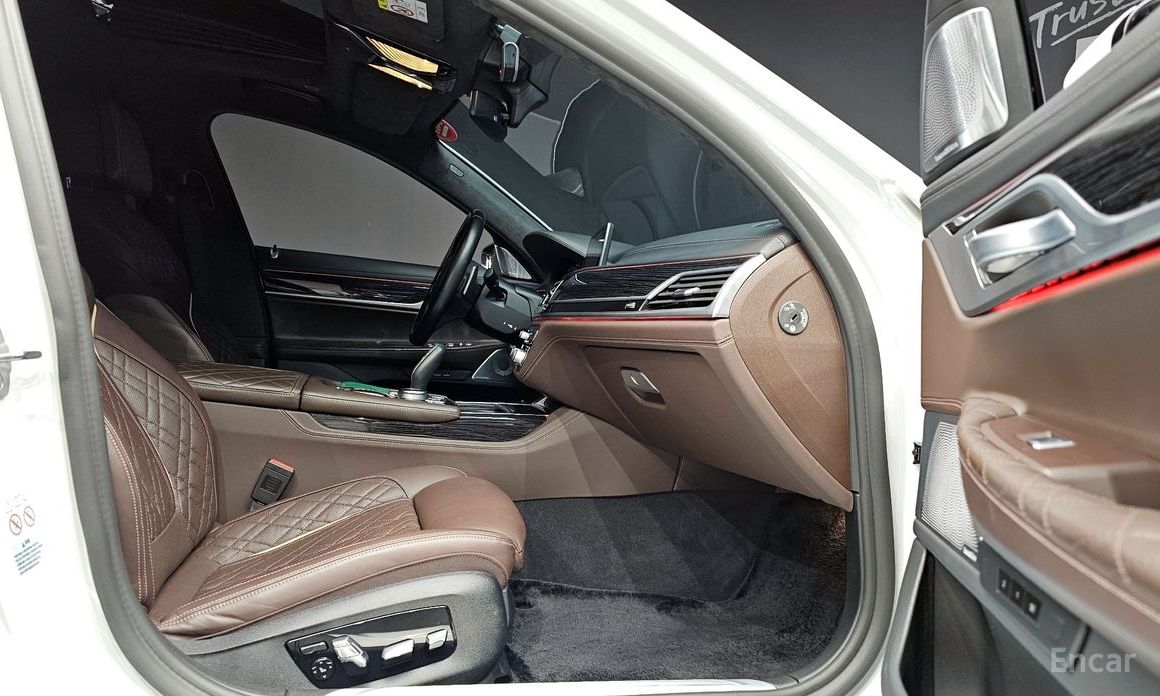 7 Series (G11) 730d xDrive M Sport 11