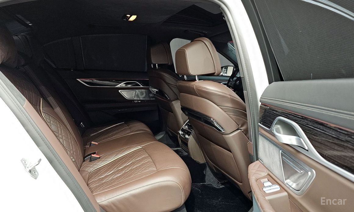 7 Series (G11) 730d xDrive M Sport 12