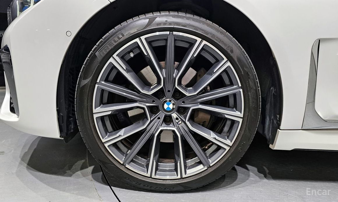 7 Series (G11) 740Li xDrive M Sport 6