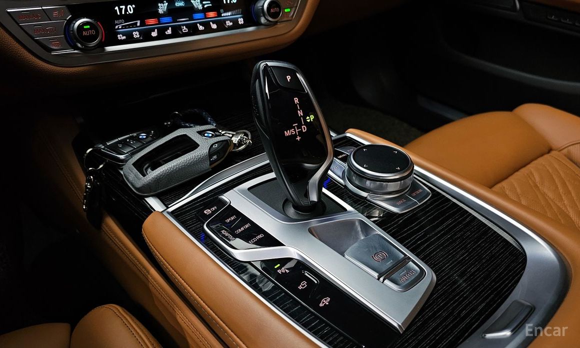 7 Series (G11) 740Li xDrive M Sport 10