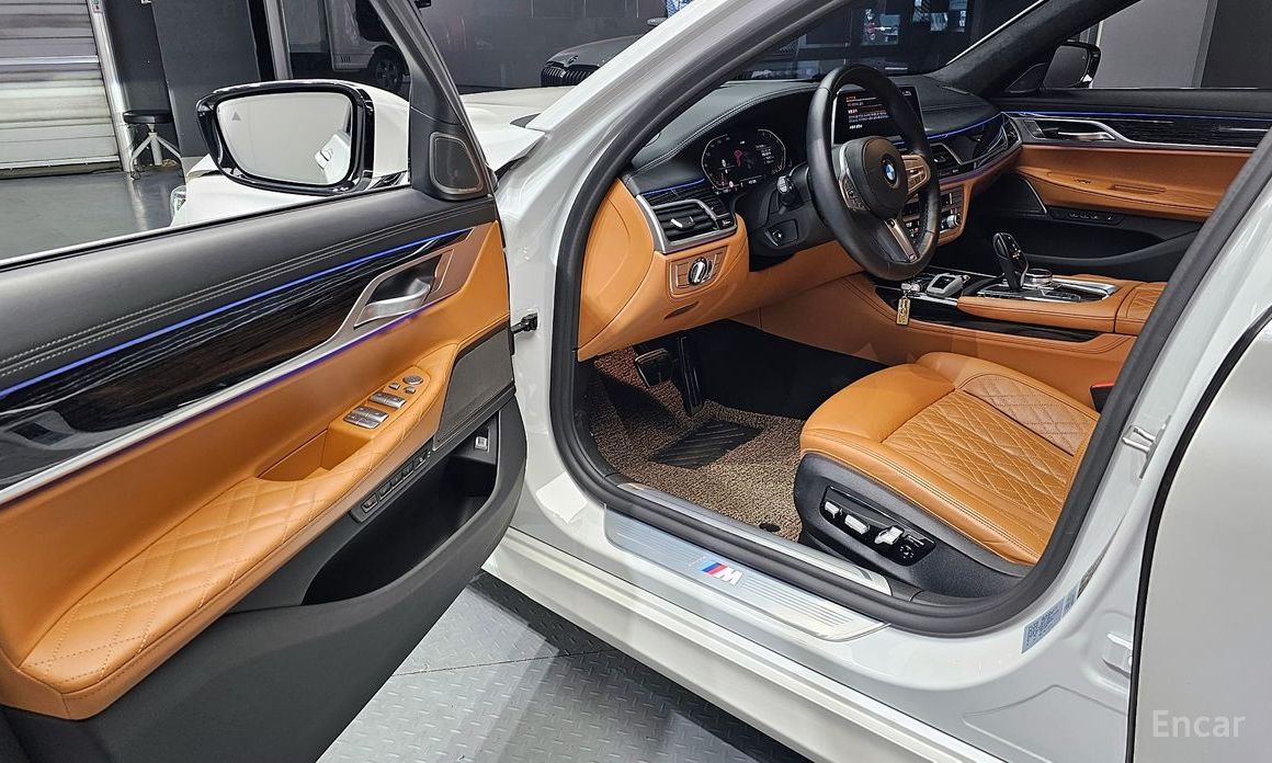 7 Series (G11) 740Li xDrive M Sport 12