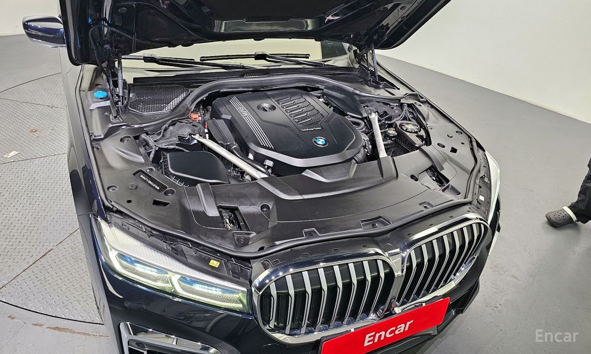 7 Series (G11) 740Li xDrive M Sport 7