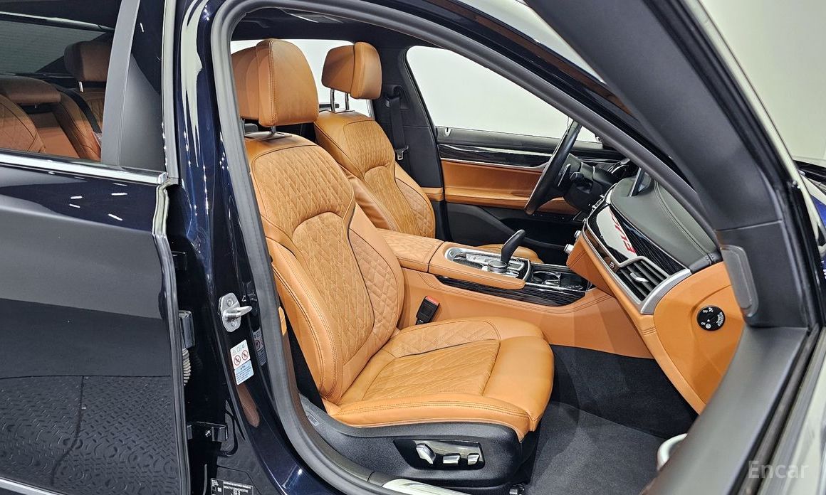 7 Series (G11) 740Li xDrive M Sport 13