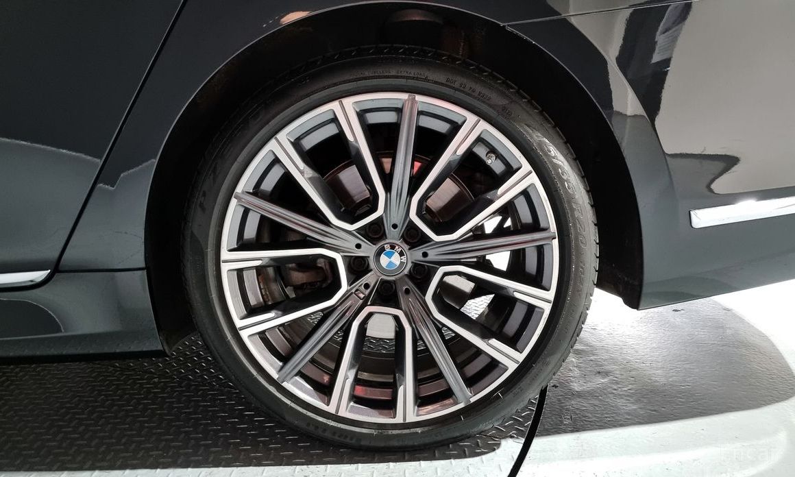 BMW 7 Series (G11) 740Li xDrive M Sport №6