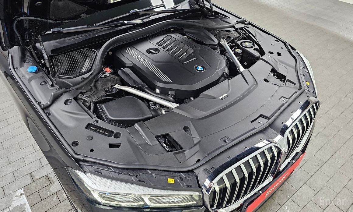7 Series (G11) 740Li xDrive M Sport 7
