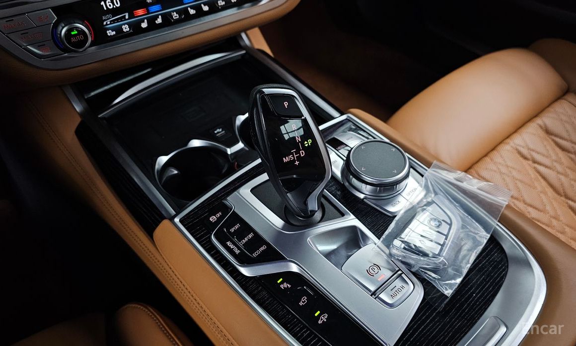 7 Series (G11) 740Li xDrive M Sport 10