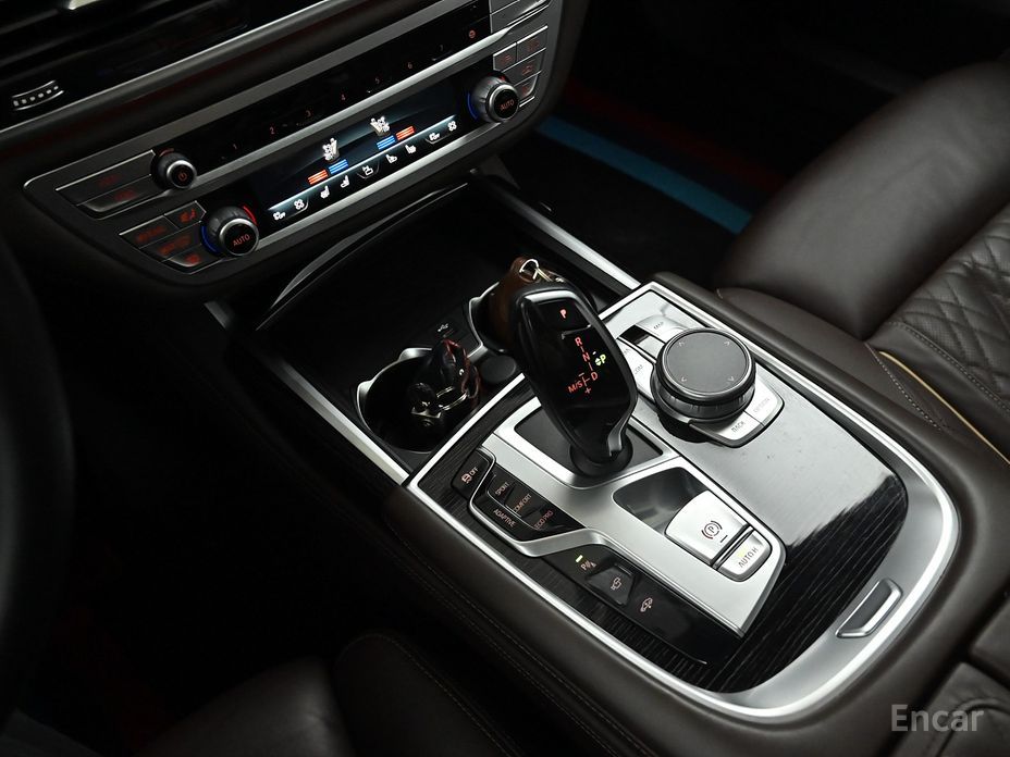 7 Series (G11) 740Li xDrive M Sport 10