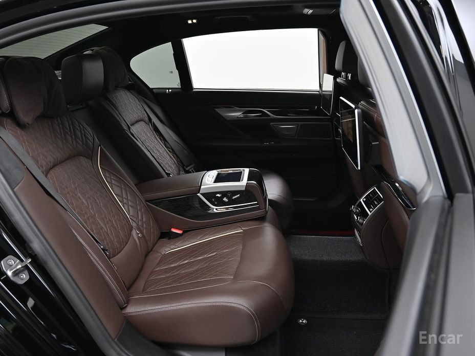 7 Series (G11) 740Li xDrive M Sport 19