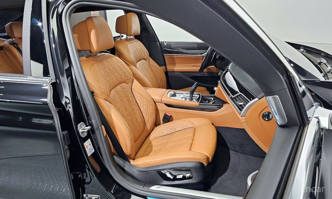 7 Series (G11) 740Li xDrive M Sport 13