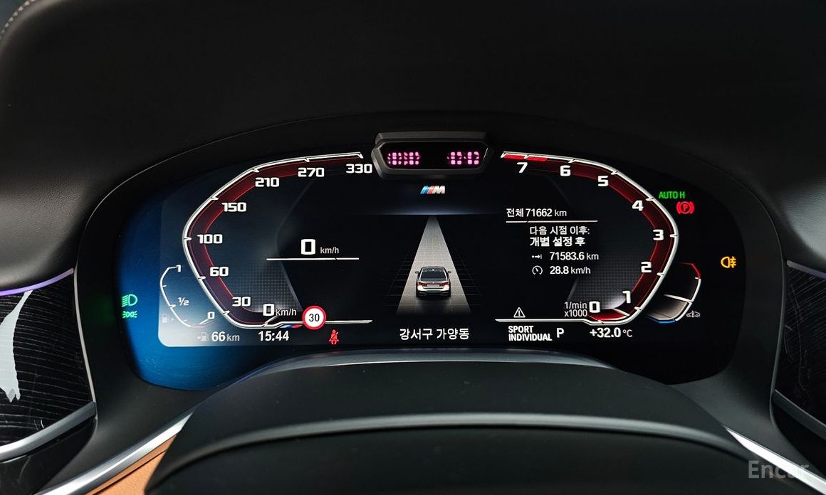7 Series (G11) 740Li xDrive M Sport 9