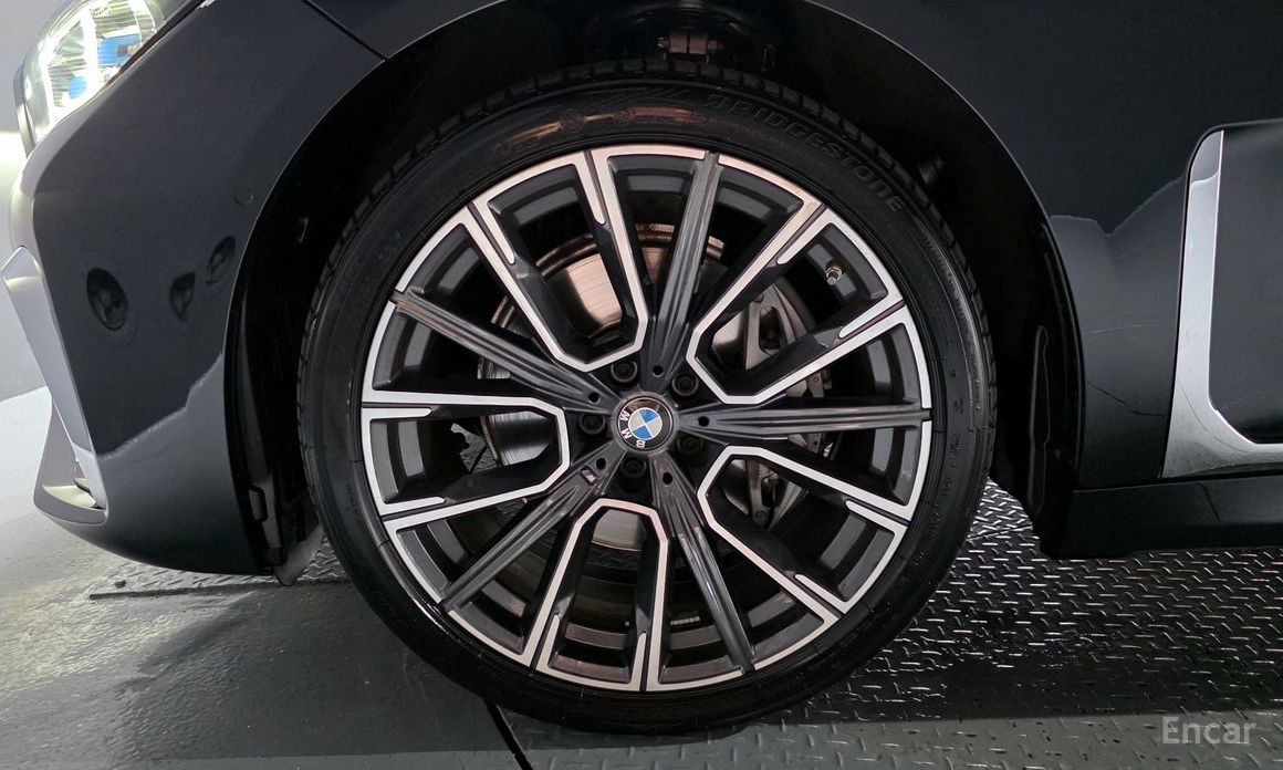 7 Series (G11) 740Li xDrive M Sport 6