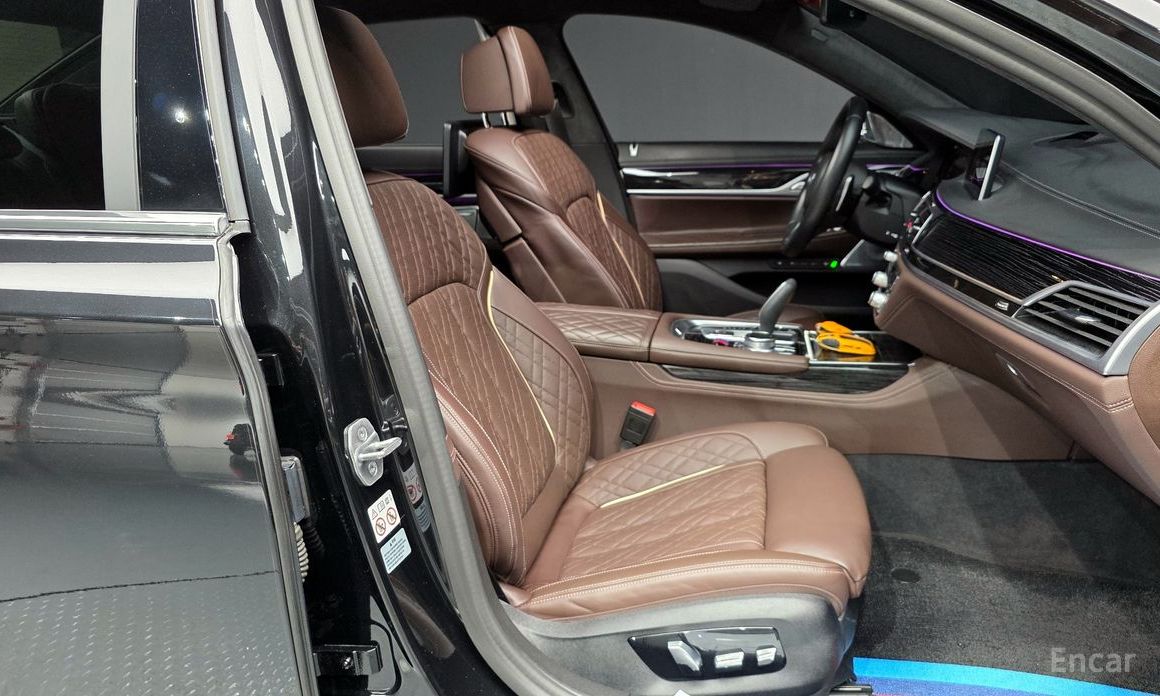 7 Series (G11) 740Li xDrive M Sport 12