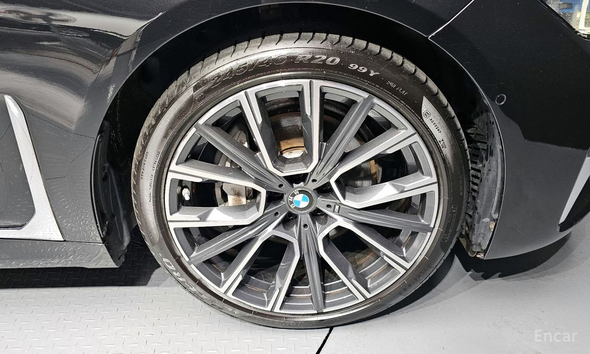 BMW 7 Series (G11) 740Li xDrive M Sport №6