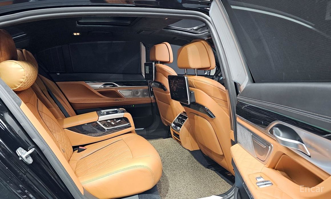 BMW 7 Series (G11) 740Li xDrive M Sport №12