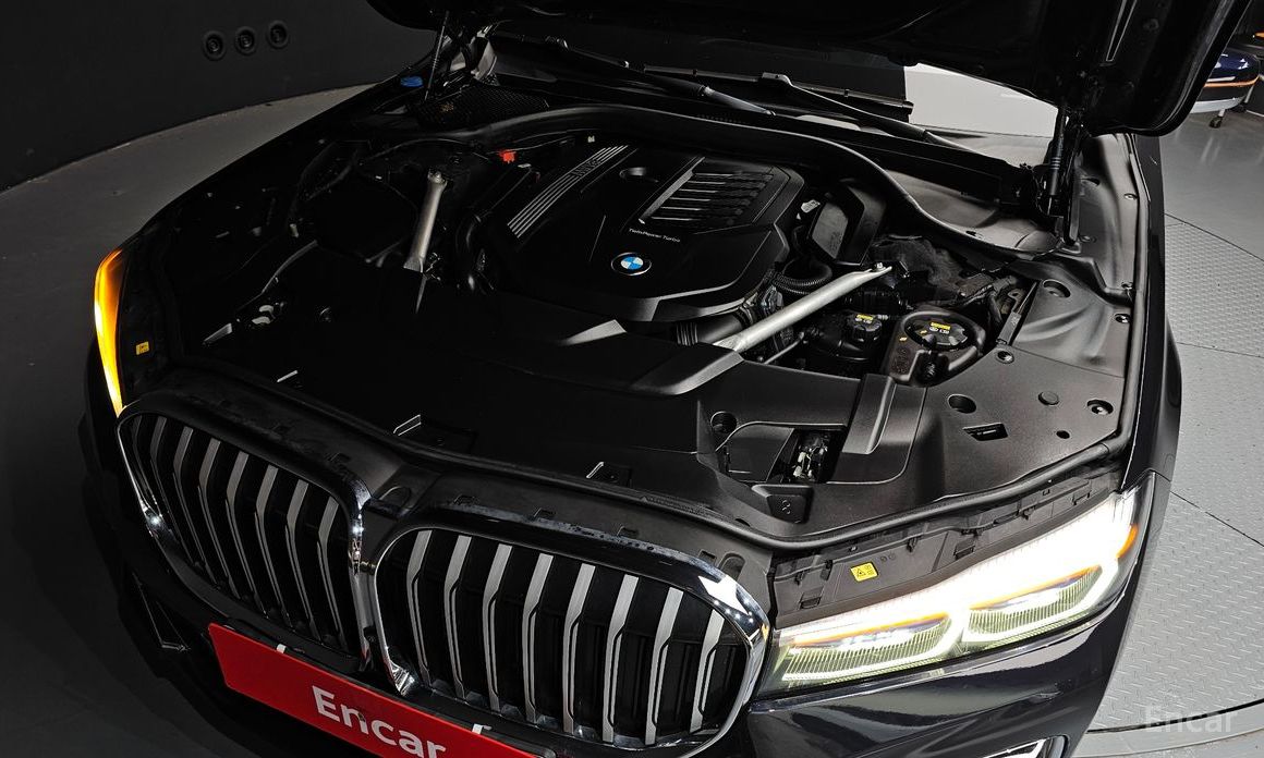 7 Series (G11) 740Li xDrive M Sport 7