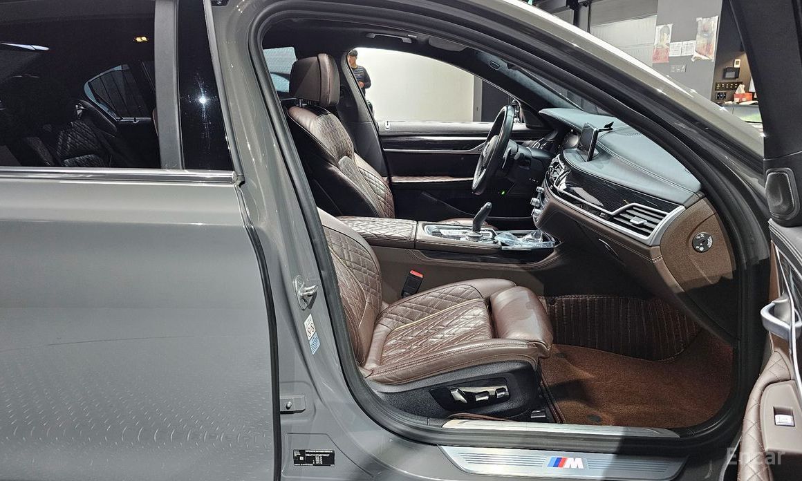 7 Series (G11) 740Li xDrive M Sport 11