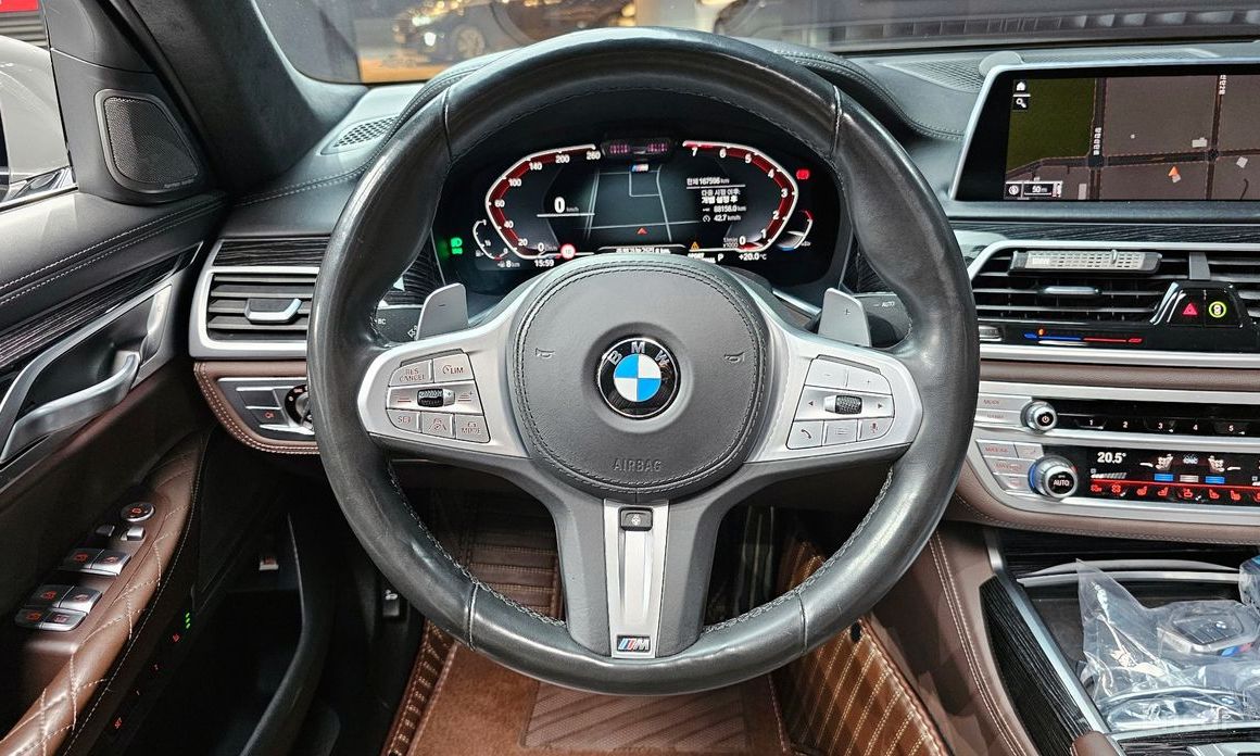 7 Series (G11) 740Li xDrive M Sport 14