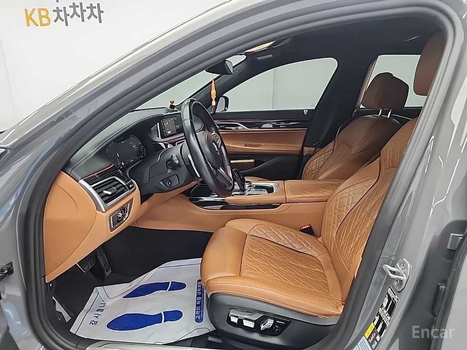 7 Series (G11) 745Le i Performance M Sport 12