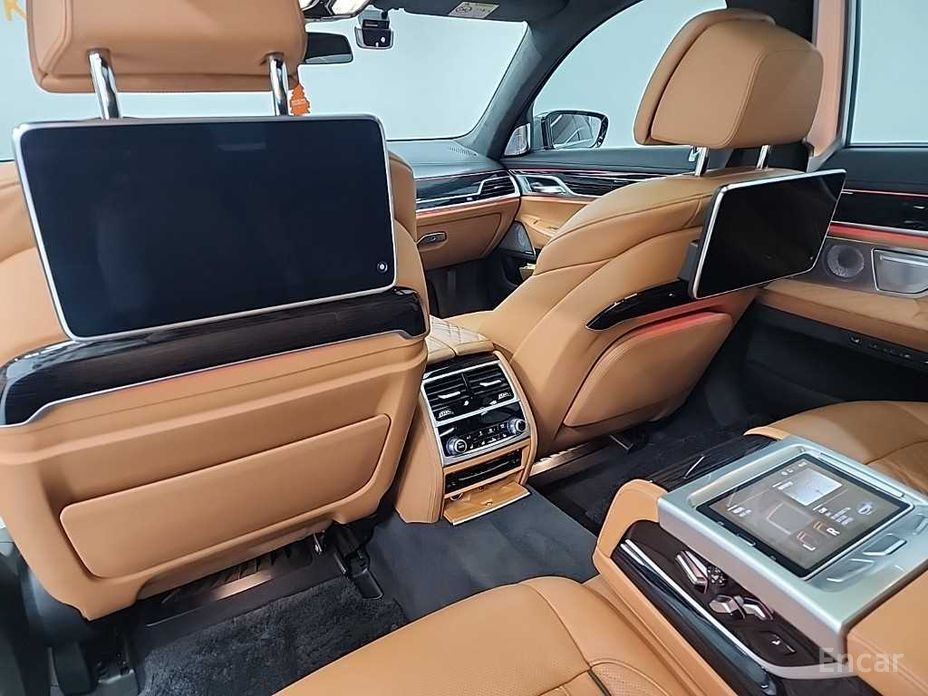 7 Series (G11) 745Le i Performance M Sport 16
