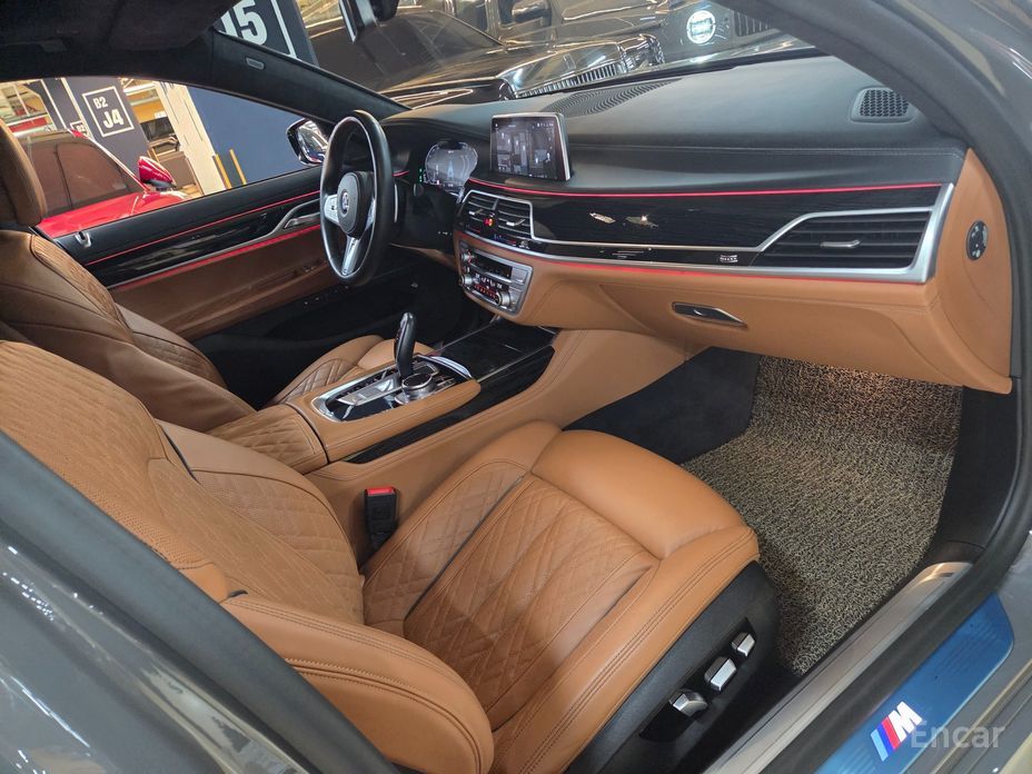 BMW 7 Series (G11) 745Le i Performance M Sport №13