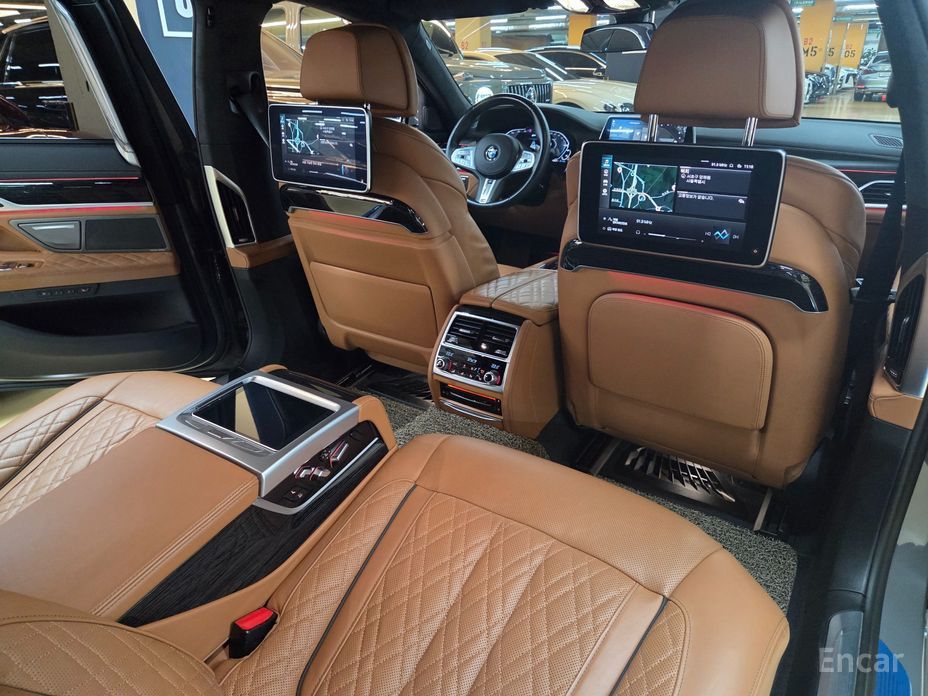 BMW 7 Series (G11) 745Le i Performance M Sport №17