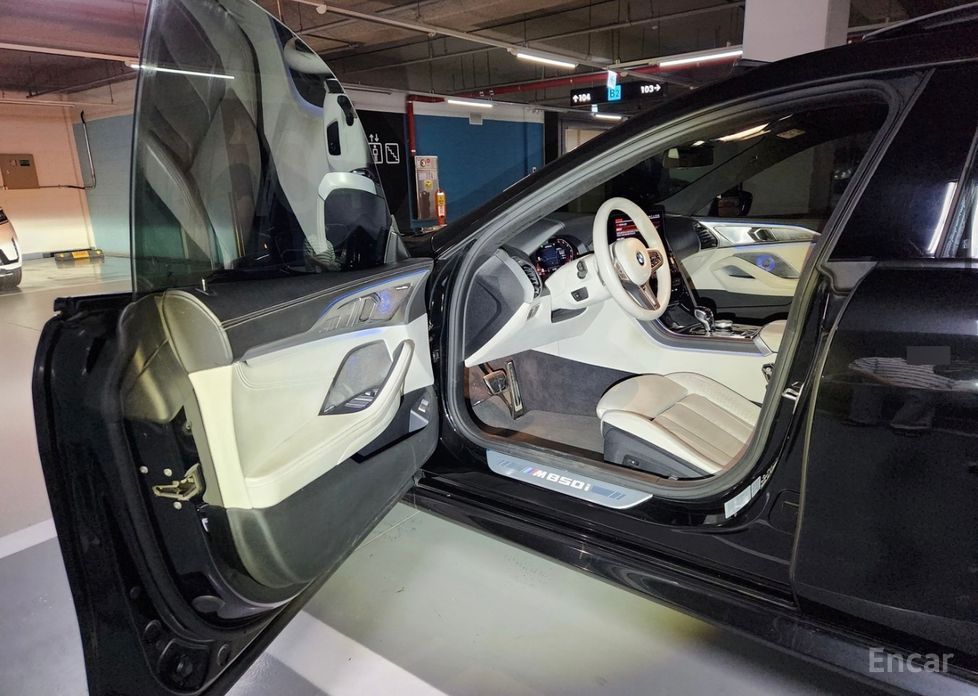 8 Series (G15)M850i xDrive Gran Coupe 6