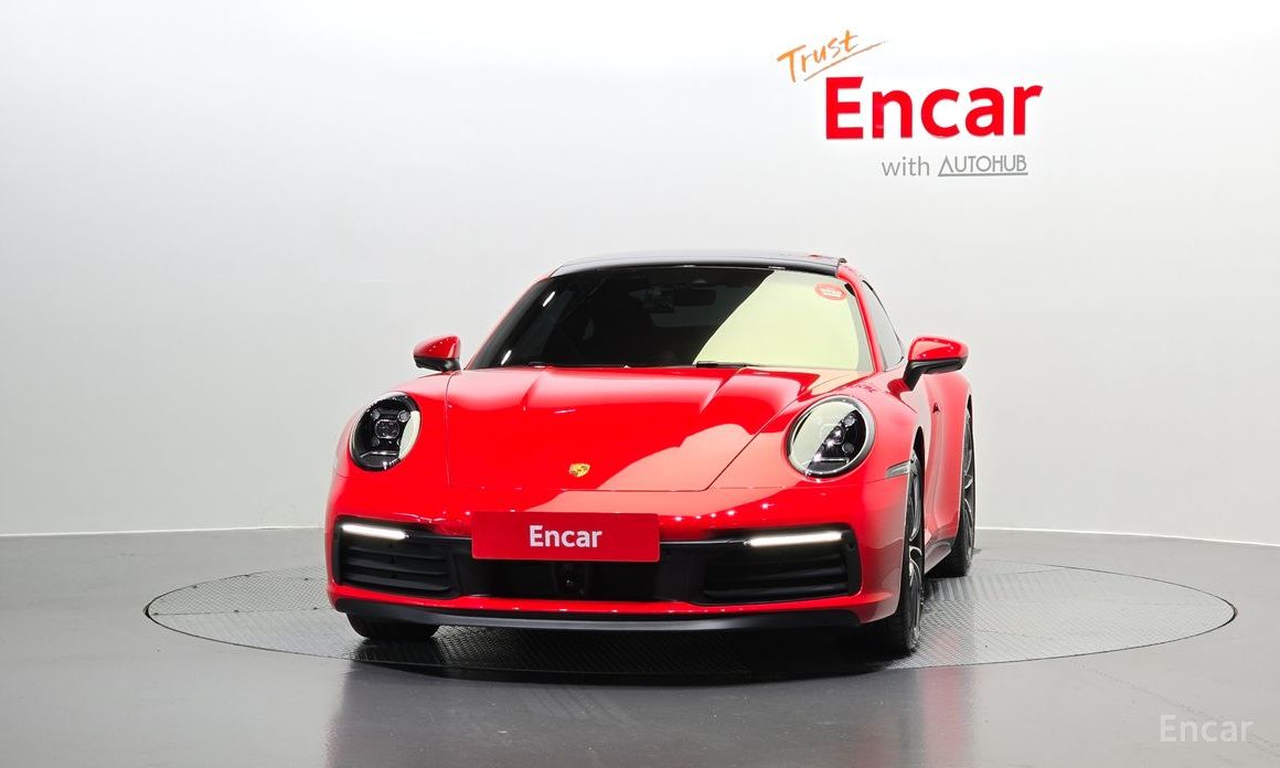 911 (992)Carrera 4