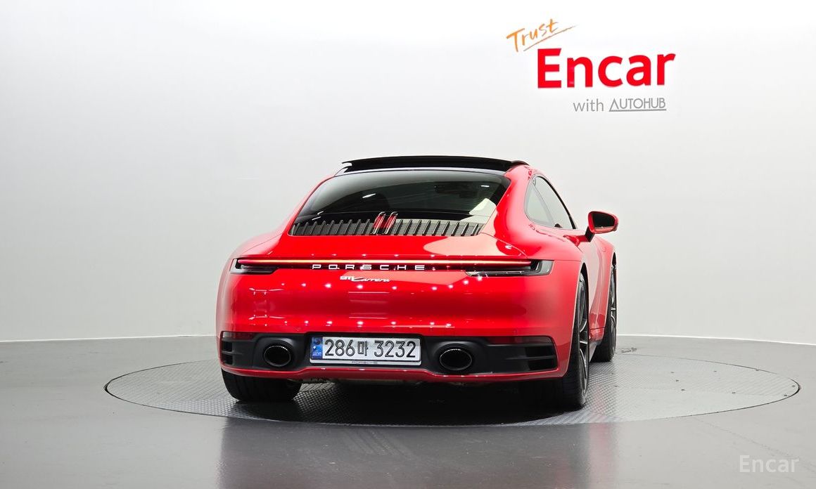 911 (992)Carrera 5