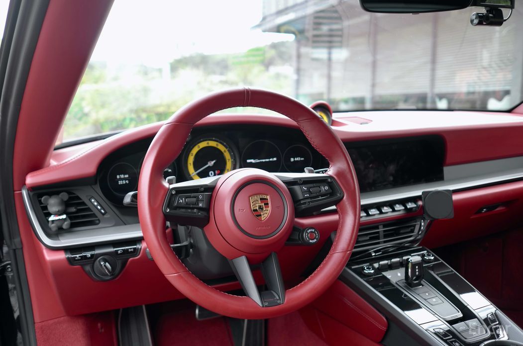Porsche 911 (992)Carrera 4S Cabriolet №3