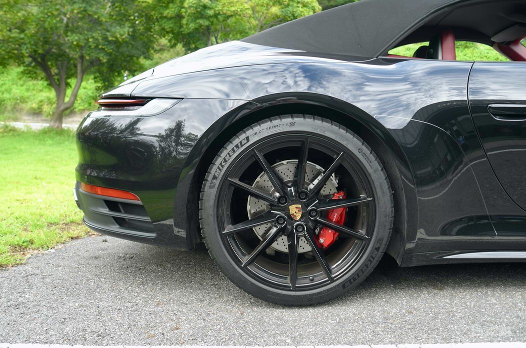 Porsche 911 (992)Carrera 4S Cabriolet №12