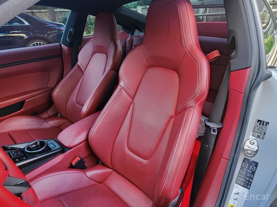 911 (992)Carrera 4 GTS 5