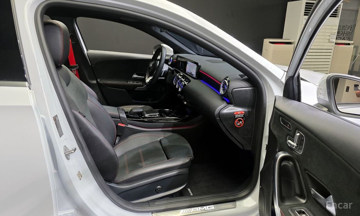 A-CLASS W177AMG A35 4MATIC Sedan 13