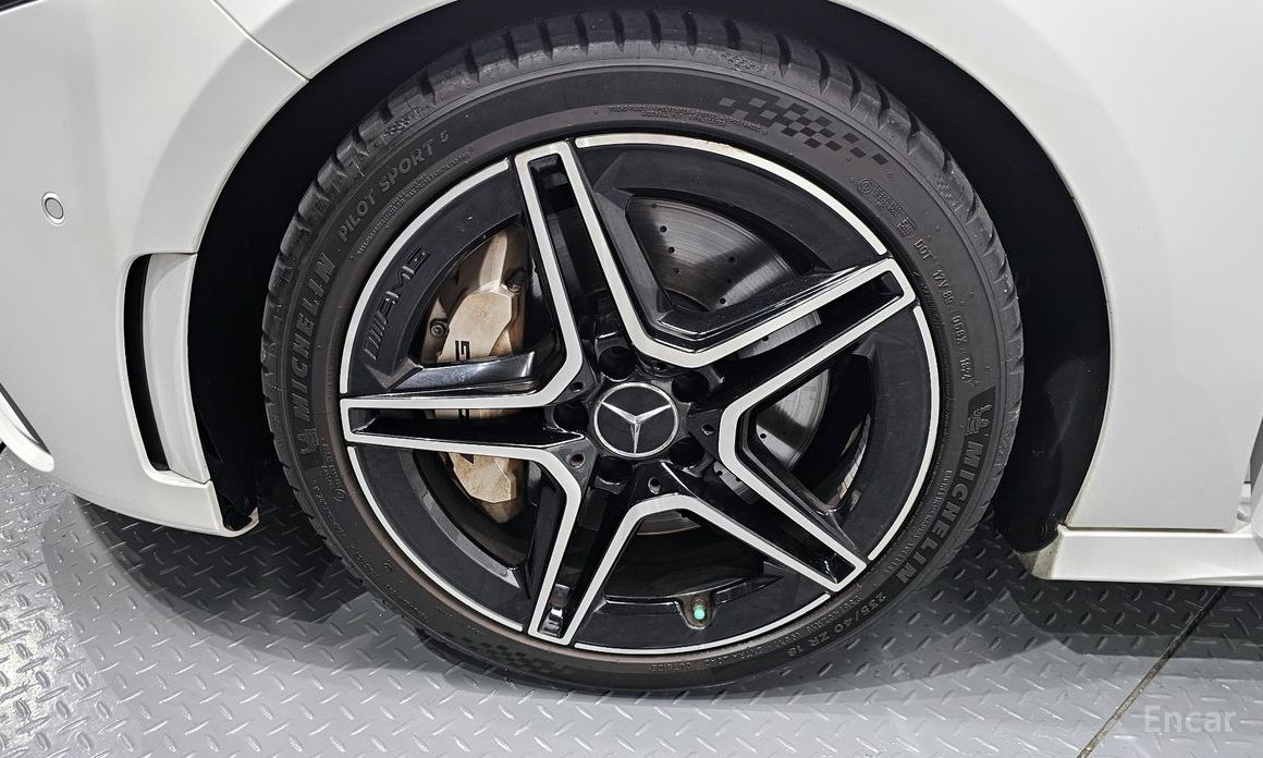 A-CLASS W177AMG A35 4MATIC Sedan 6
