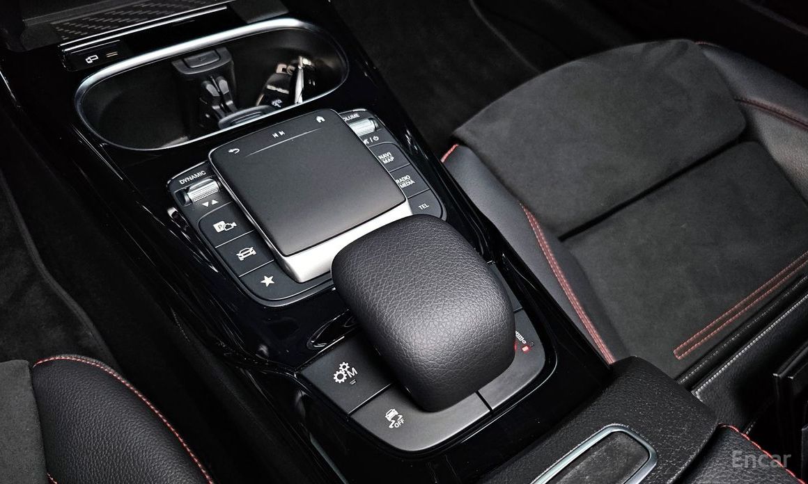 A-CLASS W177AMG A35 4MATIC Sedan 18