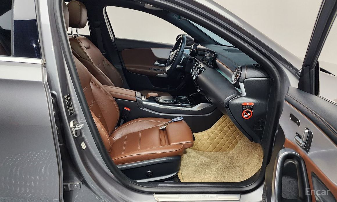 A-CLASS W177AMG A35 4MATIC Sedan 12