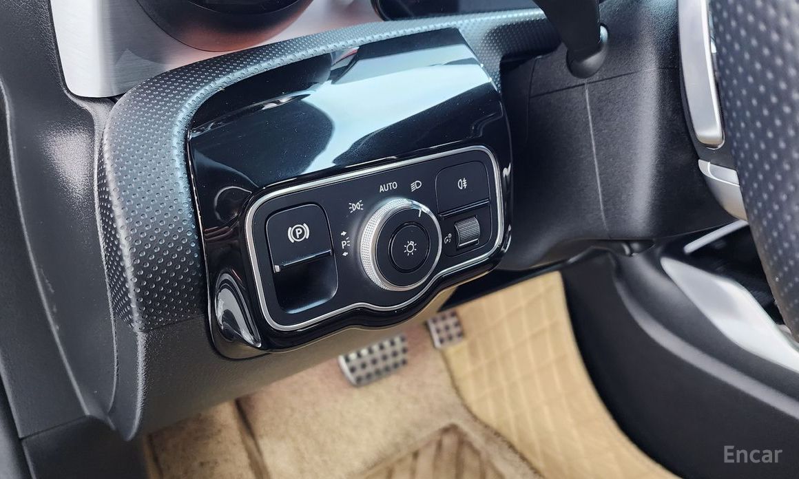 A-CLASS W177AMG A35 4MATIC Sedan 15