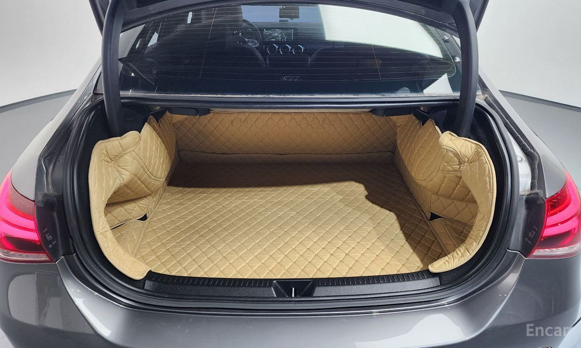 A-CLASS W177AMG A35 4MATIC Sedan 21