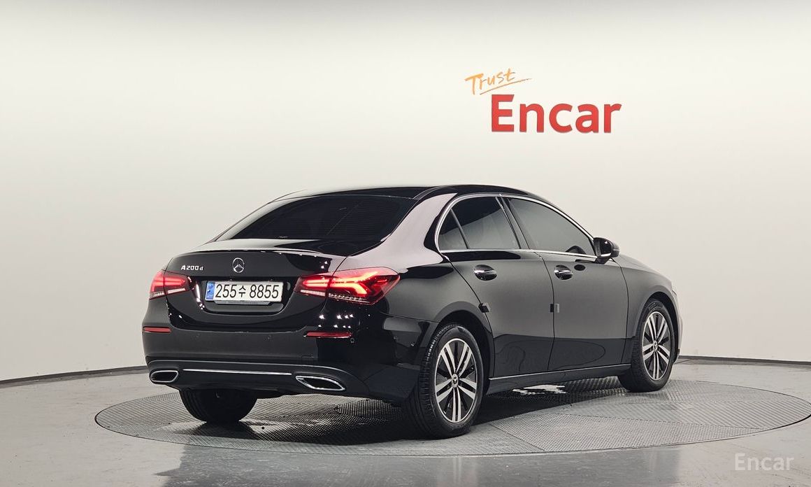 Mercedes-Benz A-Class W177A200d SEDAN №3